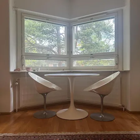Peaceful Two-room In Roihuvuori * Helsínquia