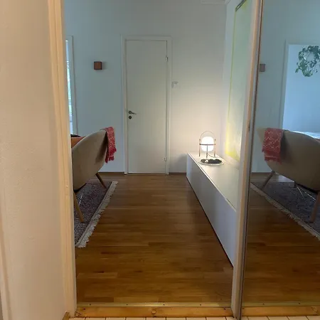 Apartment Peaceful Two-room In Roihuvuori Helsinki